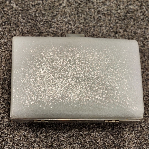 $5 Item! Silver Rhinestone Evening Bag Damaged - Picture 3 of 13